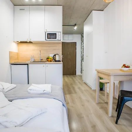 Silver Forest アパートホテル シュチェチン