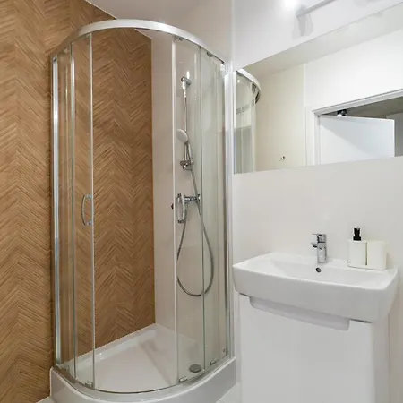 Silver Forest アパートホテル シュチェチン